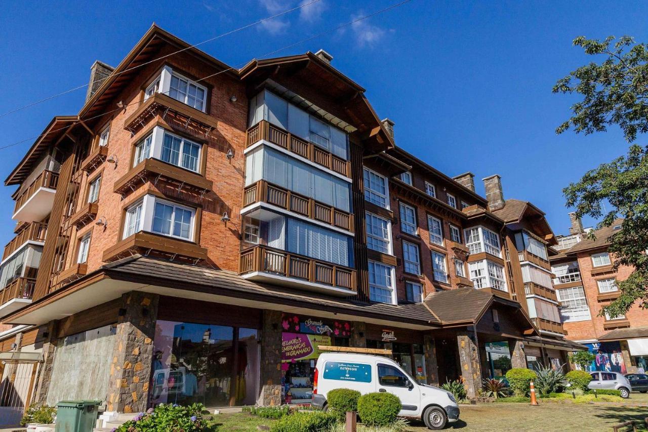 Locar-in Gramado- Di Pietro Apartment *